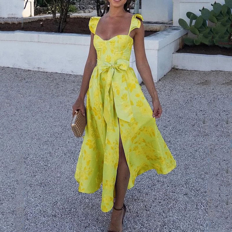 Isabella - Midi dress with floral print and elegant neckline