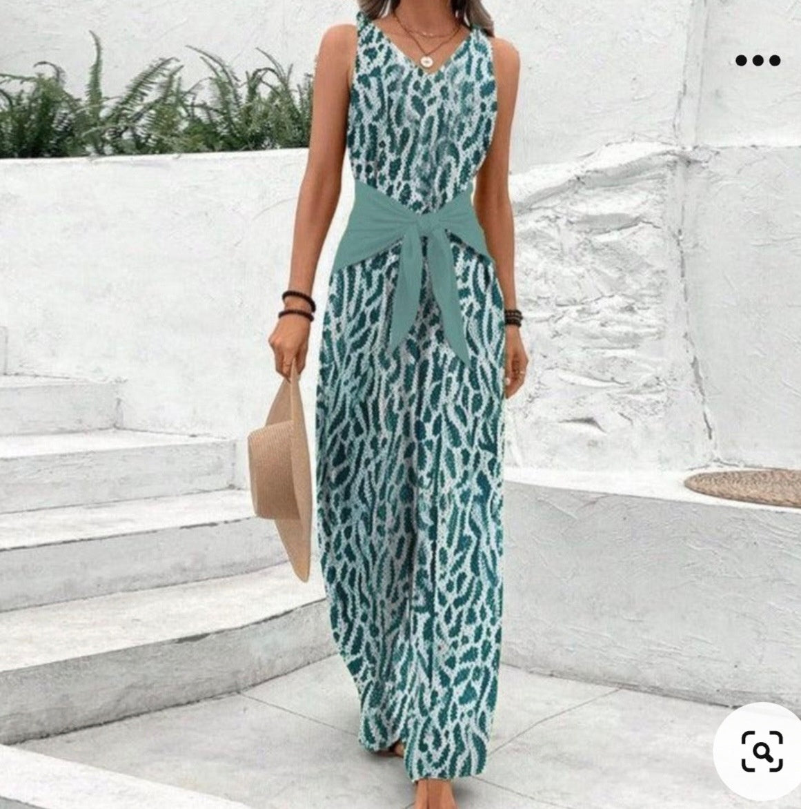 Gloria - Women's sleeveless jumpsuit with print