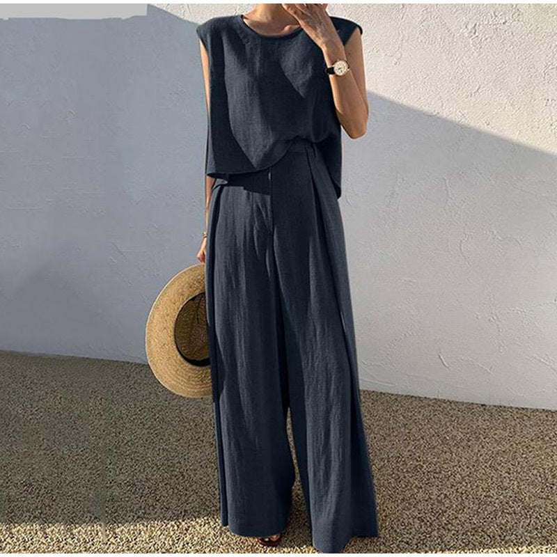 Rosalind : Wide-legged trousers and linen top