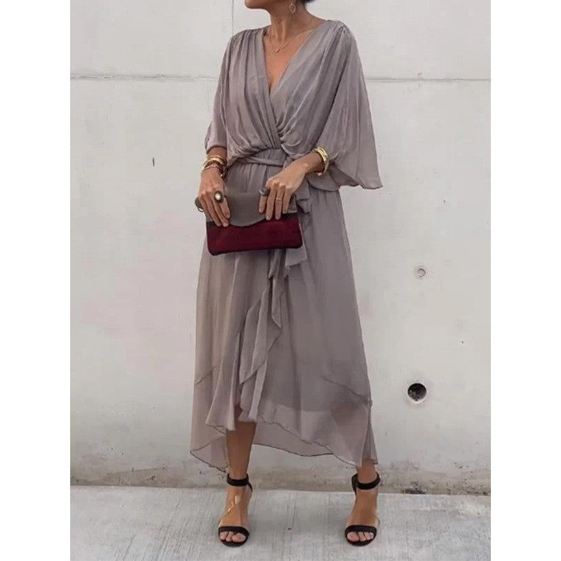 Sabrina - Fließendes V-Ausschnitt-Kleid mit verstellbarem Gürtel