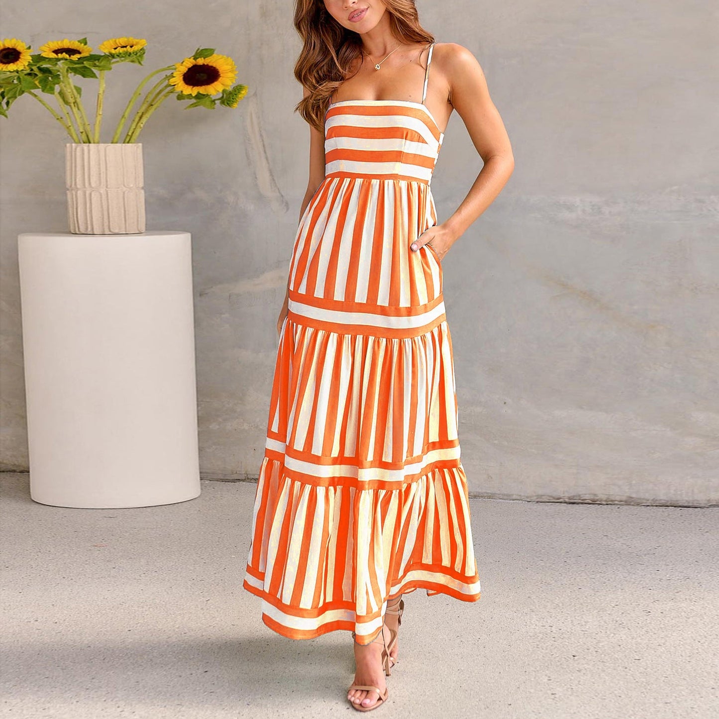 Sabrina - Grünes gestreiftes Maxikleid mit Stil und Frische