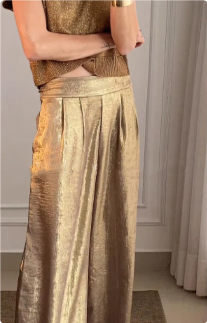 Gala - Loose pants in metallic gold