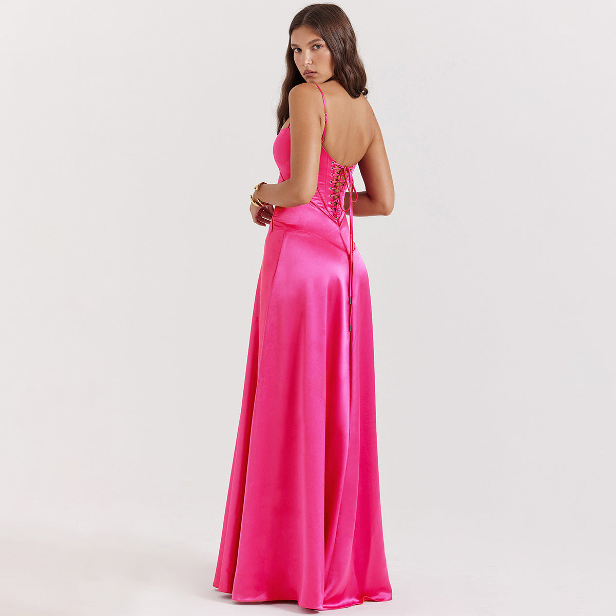 Selena - Maxi abito in raso con spalline sottili