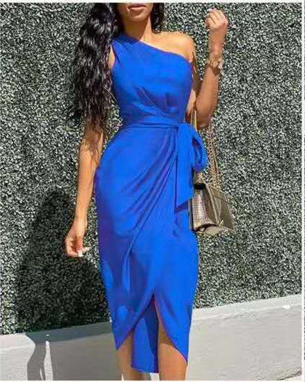 Kiara - Satin dress with one shoulder