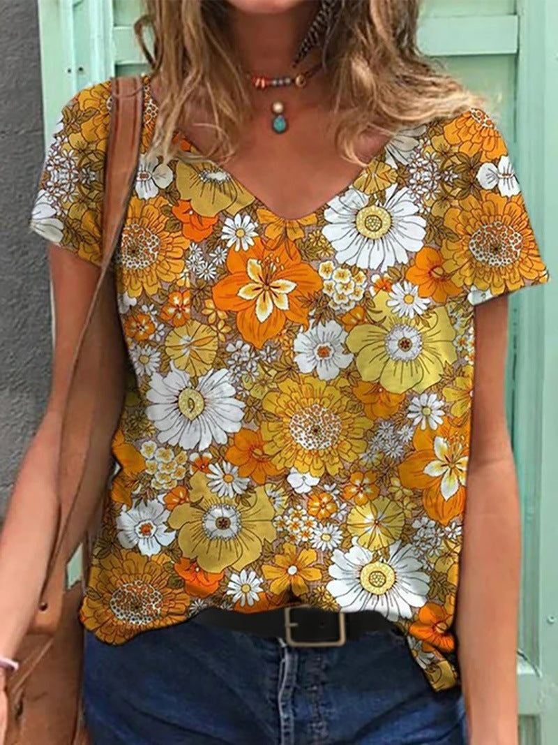 Laila - Camiseta Floral Acuarela Cuello en V