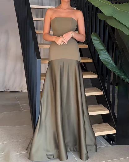 Helena - Abito lungo senza spalline con eleganza primaverile