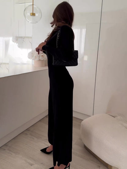 Daniela - Mono negro con espalda descubierta
