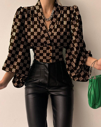 Nova - Blouse with geometric print and puff sleeves