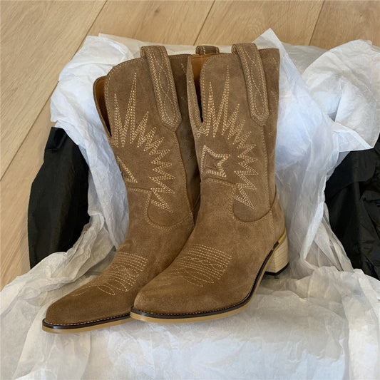 Carmen - Stivali da cowboy in camoscio beige con stile elegante