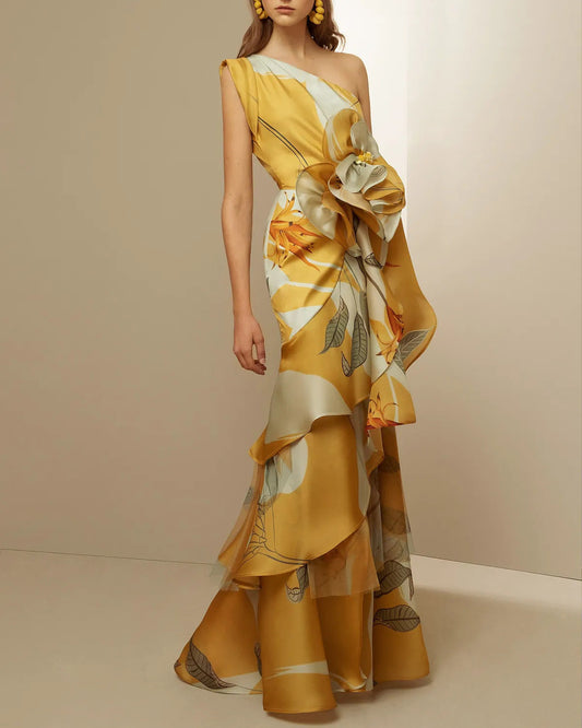 Fiorella - Maxivestido de cóctel drapeado floral con un hombro