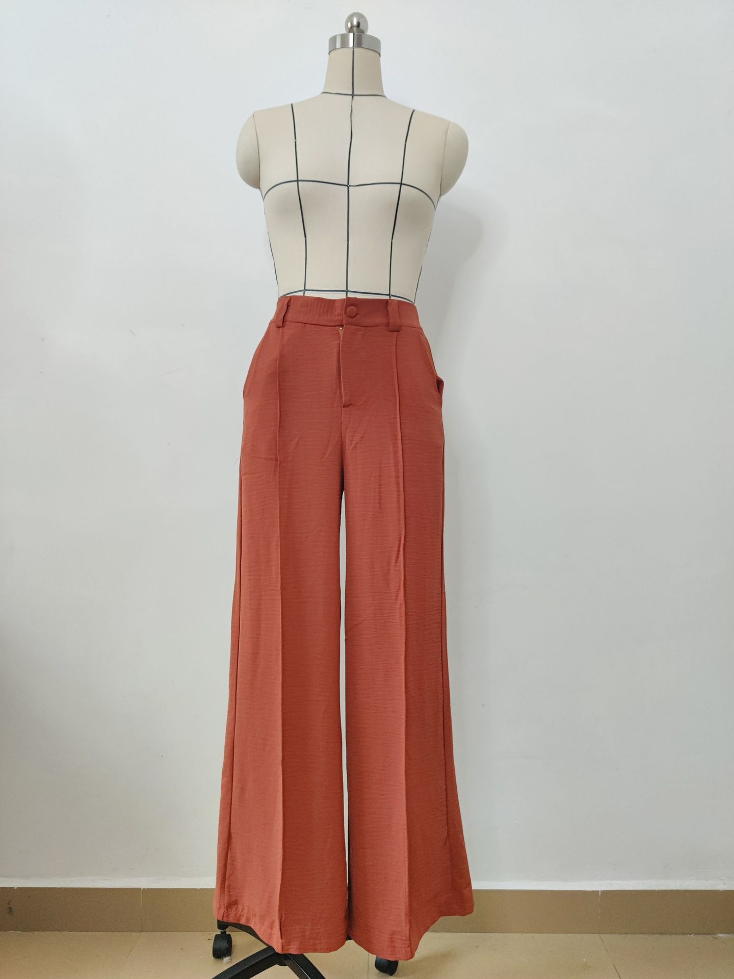 Light blue | Wide-leg, loose-fitting, pleated, solid-colour, casual trousers