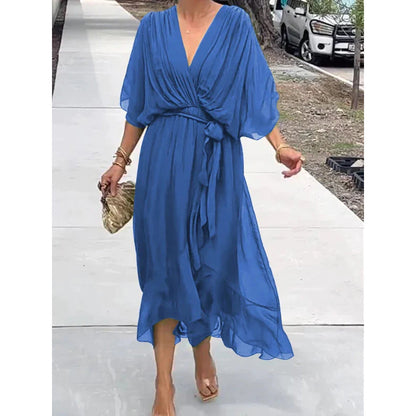 Sabrina - Fließendes V-Ausschnitt-Kleid mit verstellbarem Gürtel