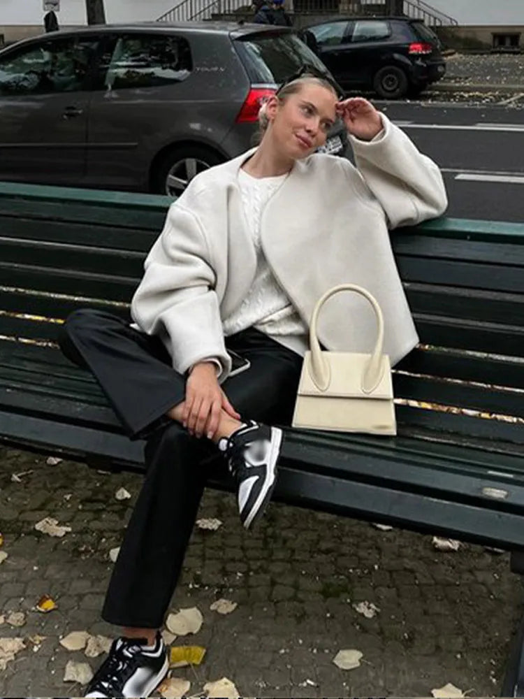 Laura | Giacca corta casual da donna in finta pelle