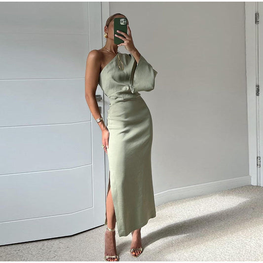 Adriana - Asymmetric dress with slit