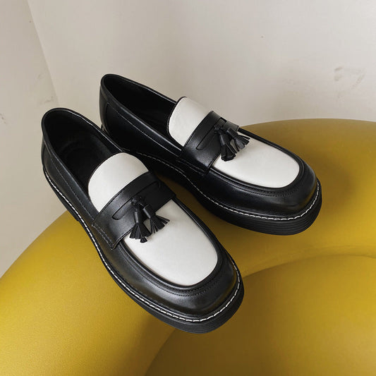 Andres | Piccoli mocassini in pelle bianca e nera con tendenza colore a contrasto per uomo